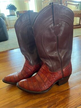 Vintage Cowtown Leather Cowboy Boots made in Mexico
